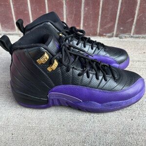 Air Jordans 12 Retro Size 7Y (YOUTH- KIDS) Good Condition